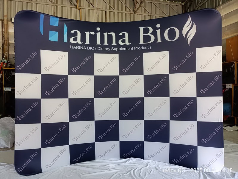 แบคดรอปผ้า หน้าโค้ง